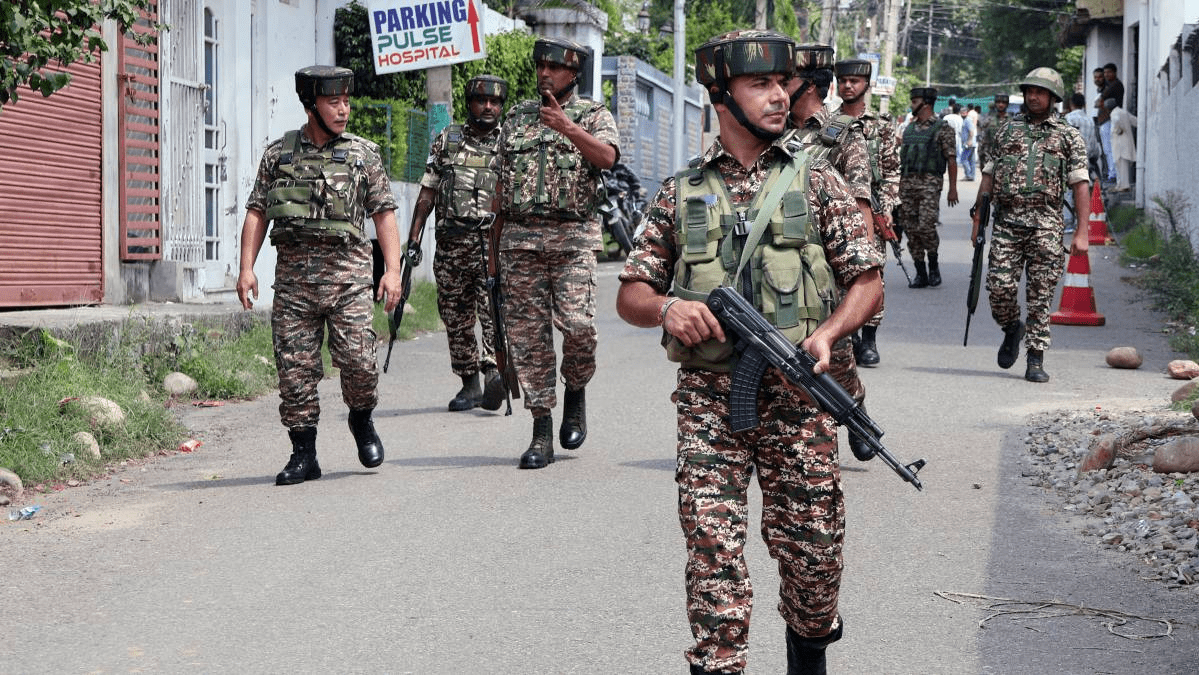 জম্মু-কাশ্মীৰত নিৰাপত্তাৰক্ষীৰ এনকাউণ্টাৰঃ নিহত শীৰ্ষ পাকিস্তানী সন্ত্ৰাসবাদী